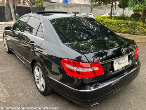 Mercedes-Benz E 250 CGI 2011/2011